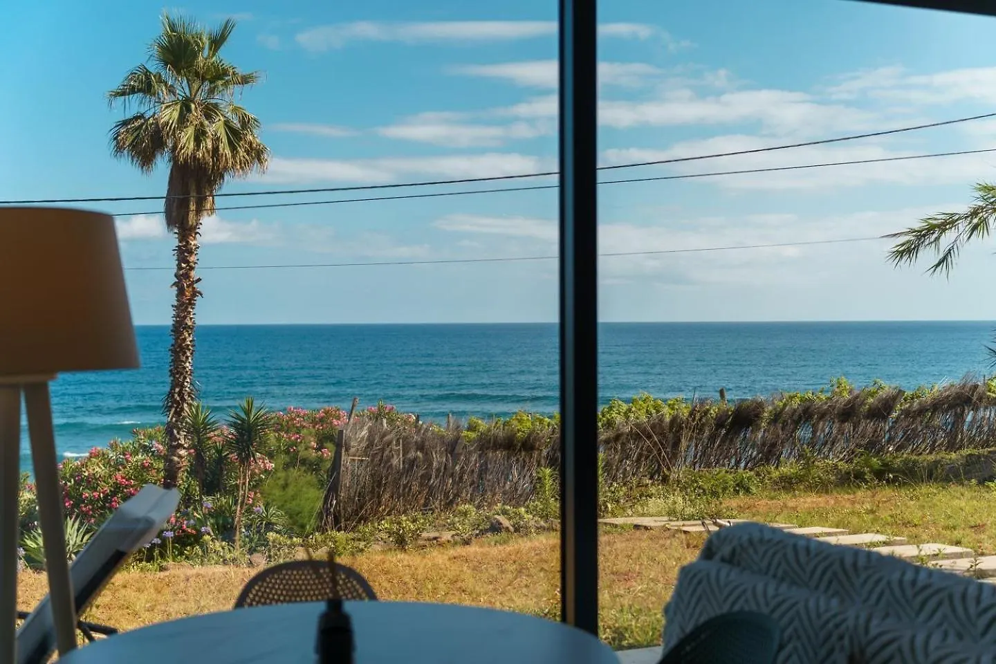 فندق Guestready - Relax & Ride The Waves São Vicente 0*,